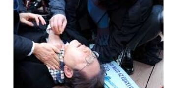 Líder da oposição da Coreia do Sul é esfaqueado no pescoço e passa por cirurgia