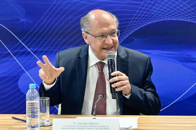 Você está visualizando atualmente Alckmin entrega nesta segunda plano para impulsionar indústrias