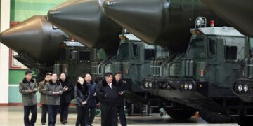 Coreia do Sul acusa a do Norte de disparar mísseis perto da fronteira