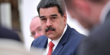 EUA avaliam retomar sanções contra Maduro