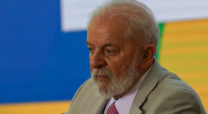 Leia mais sobre o artigo Lula retalia deputados que assinaram pedido de impeachment