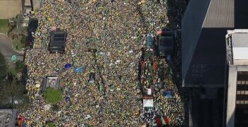 ‘Ato Pela Democracia’: público de 700 mil pessoas é esperado na Avenida Paulista