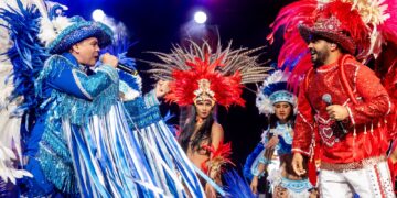 Bois de Parintins levam o show ‘Caprichoso e Garantido: O Duelo da Amazônia’, ao Festival de Curitiba